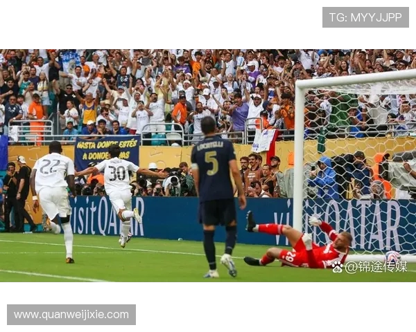 皇马世俱杯首战 1-1 遭沙特劲旅逼平 新帅首秀暴露防线隐患(2) 皇马世俱杯首战 1-1 遭沙特劲旅逼平 新帅首秀暴露防线隐患(2)